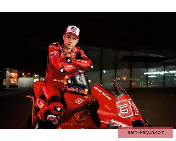 MotoGP赛季激战升级车手转会风波引发新格局冠军悬念再起