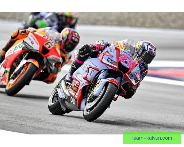 MotoGP赛季激烈角逐 意大利车手在赛道上大放异彩 争夺冠军之路仍充满变数