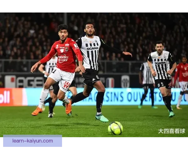 巴黎圣日耳曼逆转领先优势迎战马赛迎来新赛季关键战